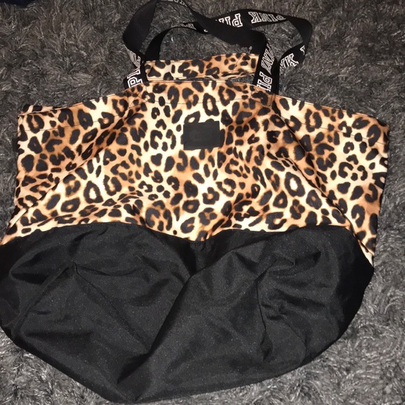 PINK Victoria's Secret Handbags - Vs pink tote